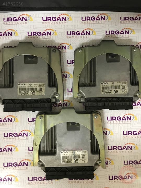 0281011733 89661-02A90 TOYOTA COROLLA MOTOR BEYNİ BOSCH ECU