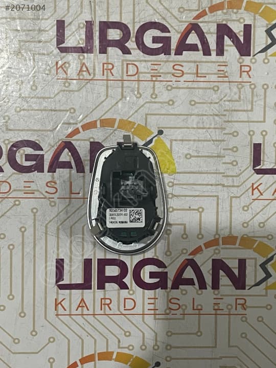 9250734 02 BMW F30 3 SERİSİ START-STOP DÜĞMESİ