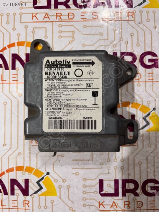 550546900 8200013343A RENAULT TWİNGO AİRBAG BEYNİ